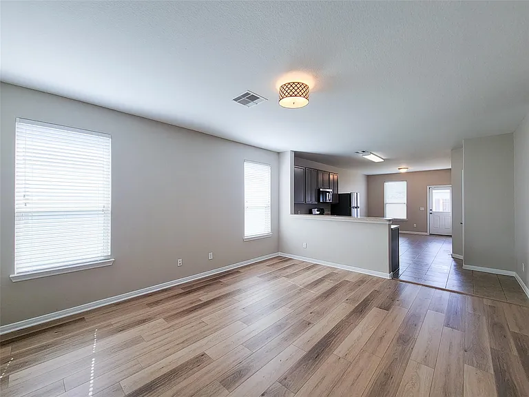 6535 Dayridge Ln — Photo 16