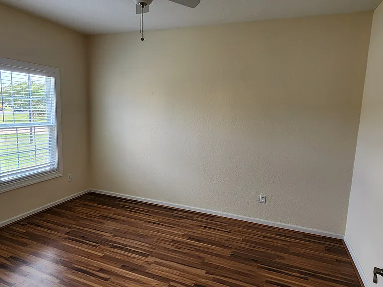 125 Bay Leaf Dr — Photo 3