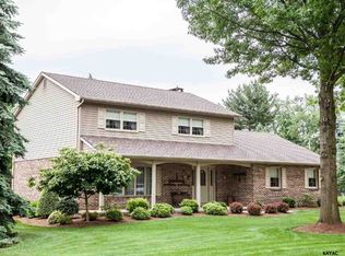 1965 Brian Ln, York, PA 17404