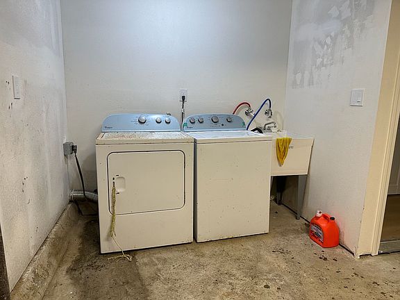 2nd image of 12 Montebello Dr #2