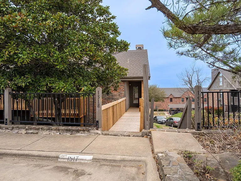 1518 Signal Ridge Pl — Photo 2