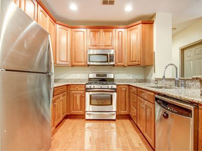 7400 River Rd APT 203, North Bergen, NJ, 07047