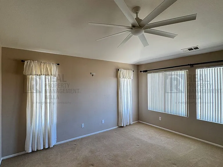 756 Conlon Dr — Photo 46