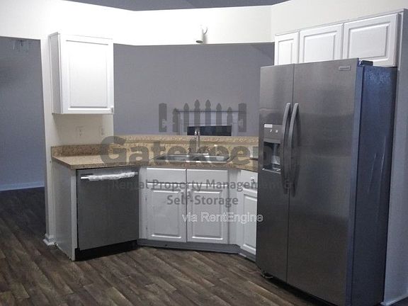 4th image of 688 River Mist Dr