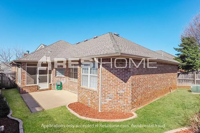 11908 Barrywood Dr — Photo 13