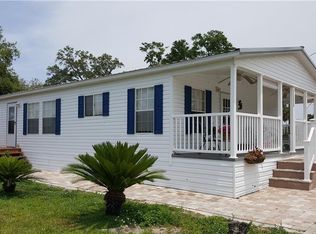 1288 County Road 461, Lake Panasoffkee, FL 33538