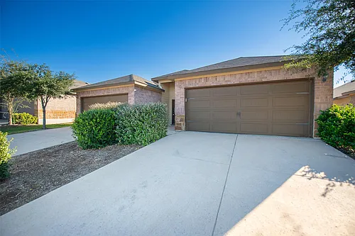 245 Joanne Loop #B Photo 1
