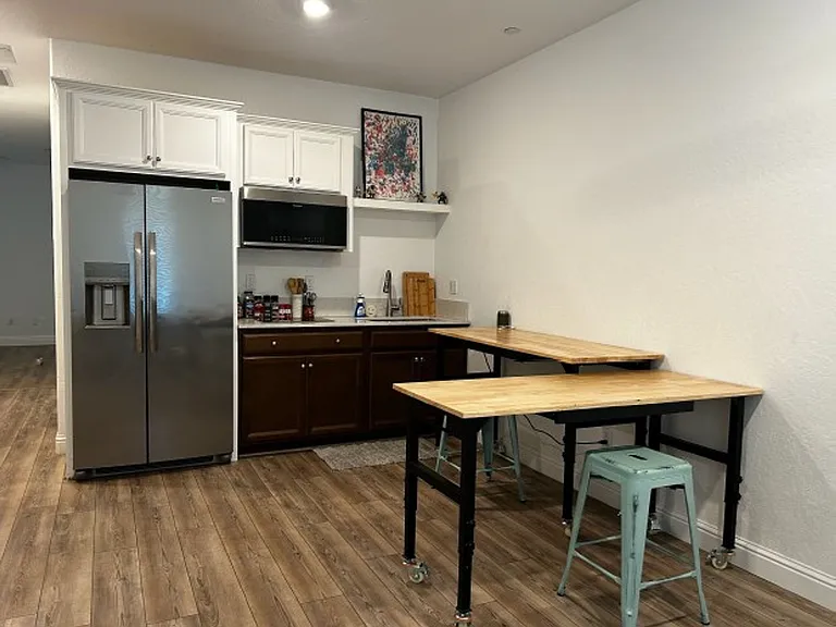 112 E Tyler Ave — Photo 8