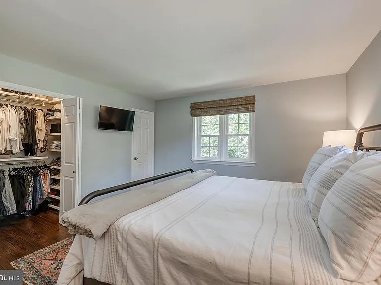 6679 Hillandale Rd — Photo 17