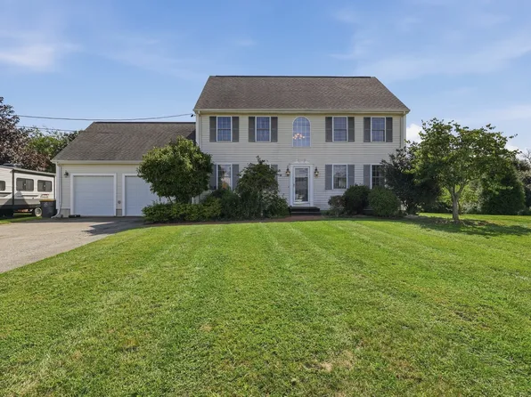 50 Hannah Dr, Somerset, MA 02726