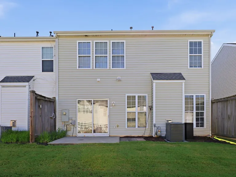 8221 Pilots View Dr — Photo 22