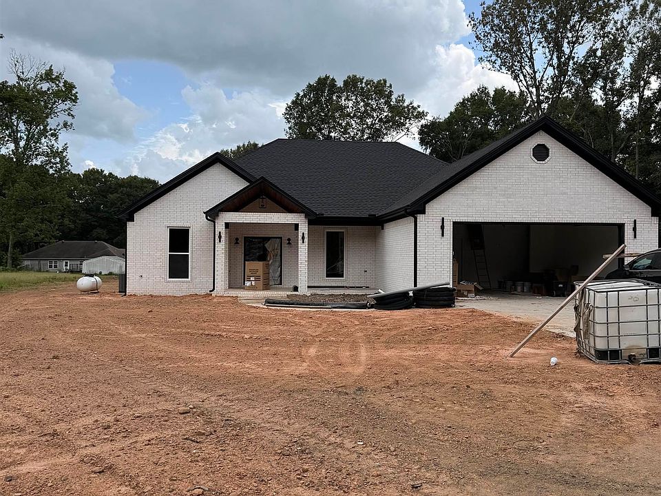 1st image of 3003 Westview Ln