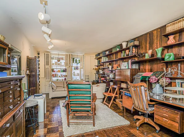 2711 Avenue X image 7 of 41