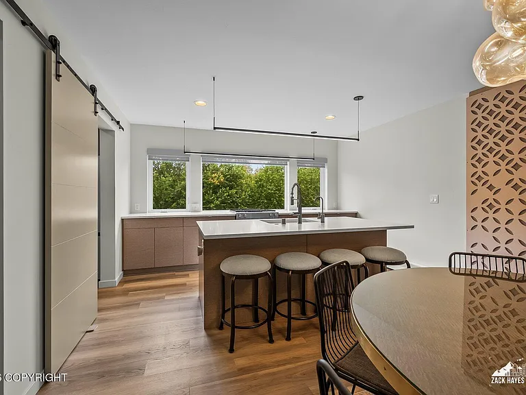 1785 Evangeline Ln — Photo 14