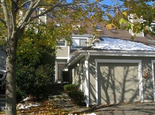 9 Country Walk, Shelton, CT 06484