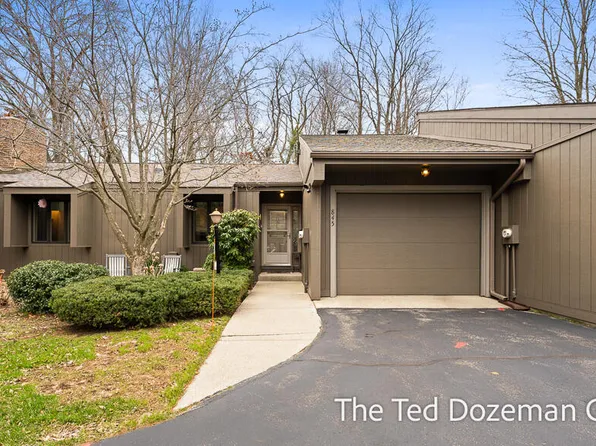 845 Brook Village Ct, Holland, MI 49423