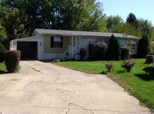 9 Howard Ct, Lynwood, IL 60411
