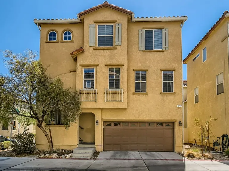 4782 Manderston Ct — Photo 1
