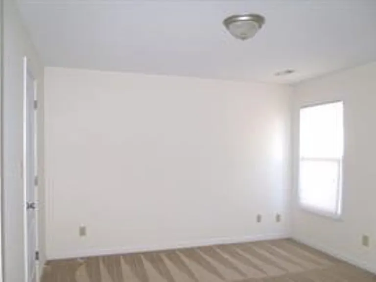 661 Bartons Landing Pl #2 — Photo 13