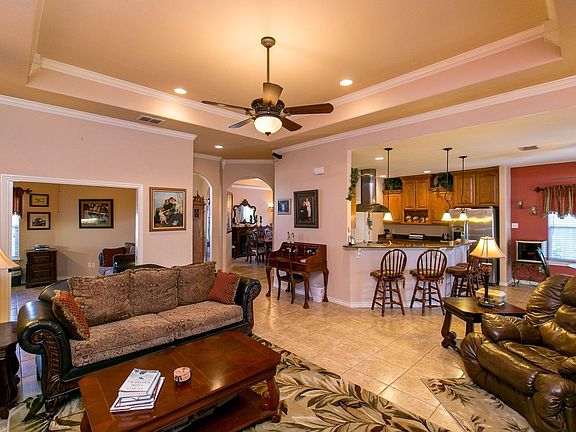 4th image of 7409 Oak Hollow Ct