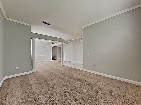 4th image of 805 W Cumberland Ct