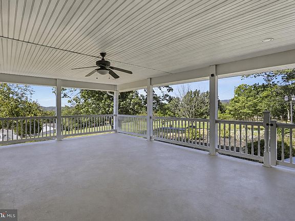 3rd image of 250 Forest Dr