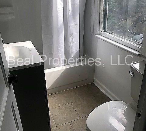 2nd image of 204 E Cross St