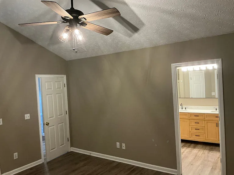 4972 Lake Park Cir — Photo 25