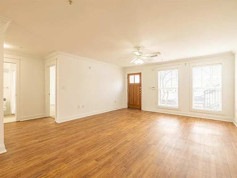 1725 Harvey Mitchell Pkwy S #1613 — Photo 4