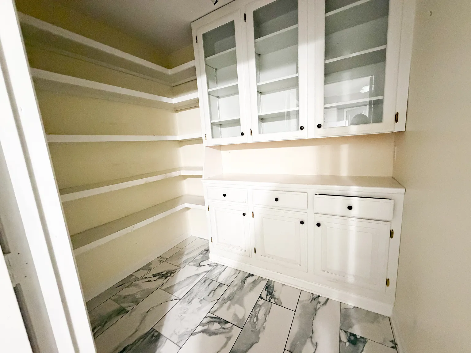 3 bed, 1863 sqft, $3,000 — Photo 4