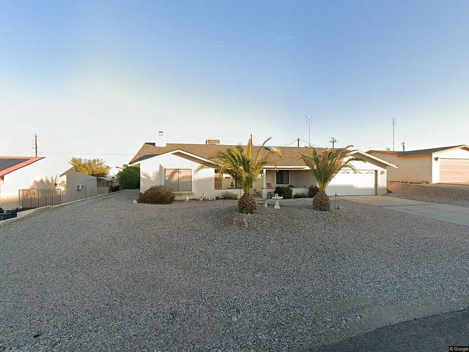 2085 Mimosa Dr