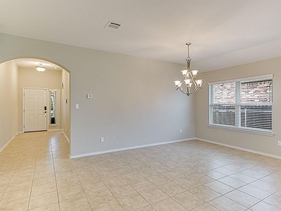 4th image of 118 Millsaps Ct
