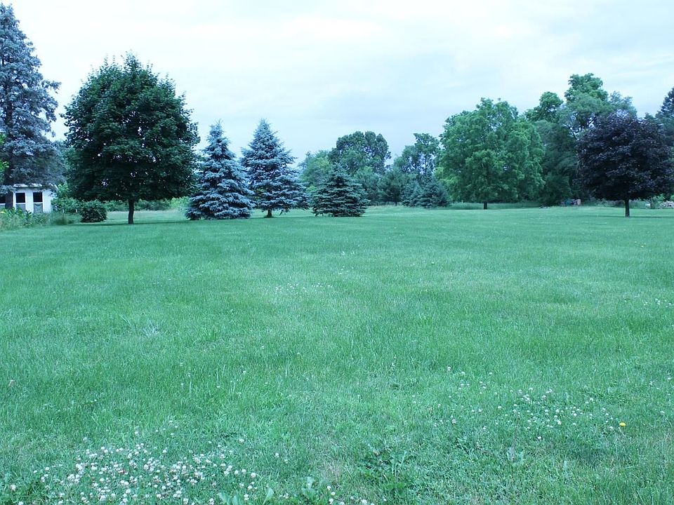 2nd image of 5989 Sibley Rd