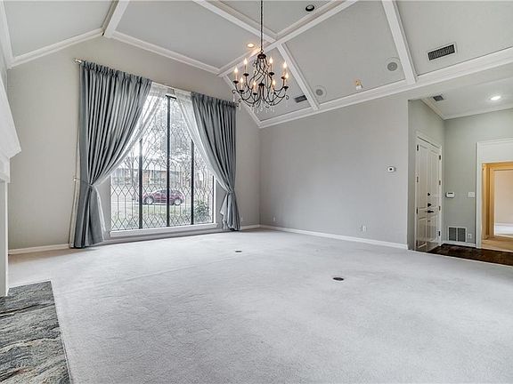 5th image of 10923 Carissa Dr
