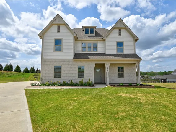 2517 Fountainview Ct, Auburn, AL 36832