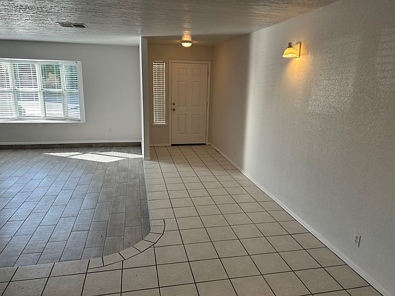 5th image of 2223 Evening Star Ave