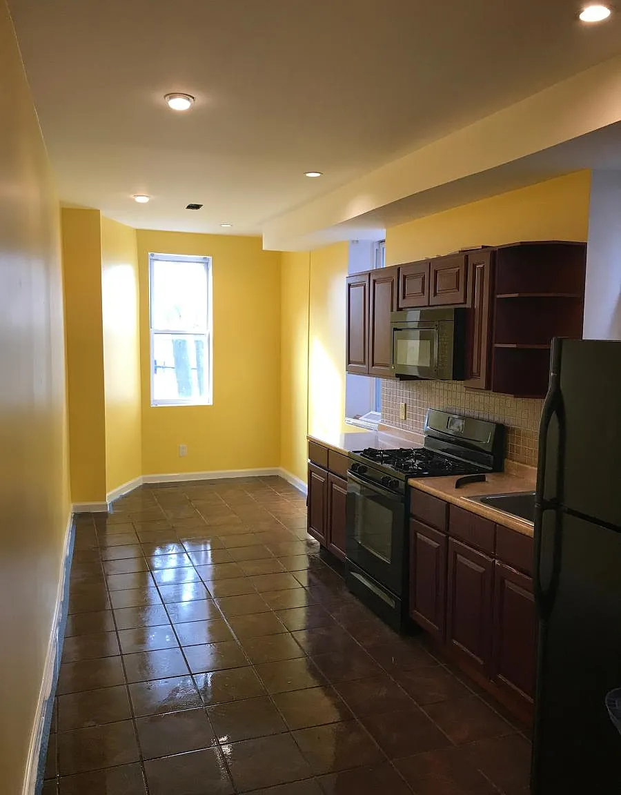 1724 S 2nd Street — Photo 2