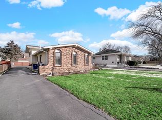 625 S Grant Ave, Villa Park, IL