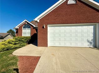 406 Crest Way, Henryville, IN