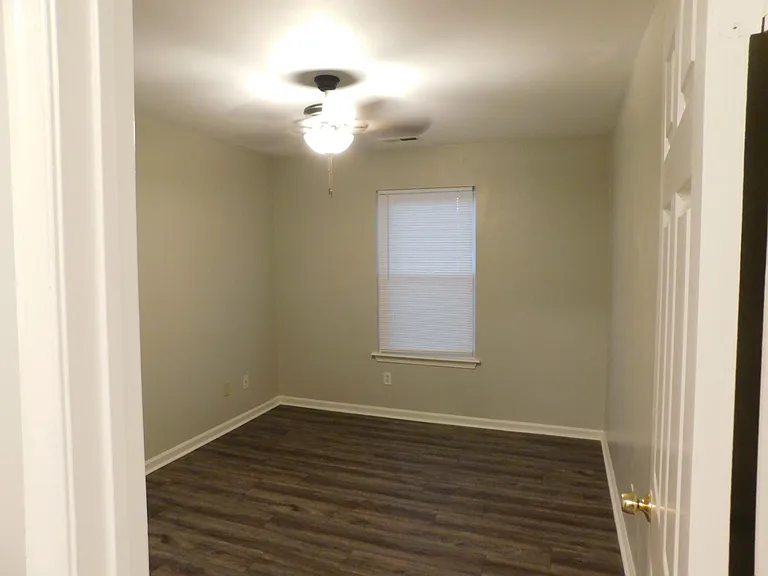 1433 Drumheller Dr — Photo 29