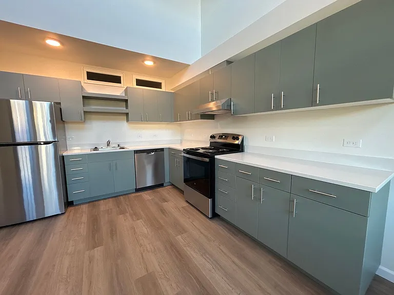 401 UNION — Photo 182