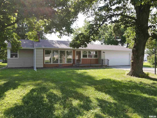 205 White St, Congerville, IL 61729