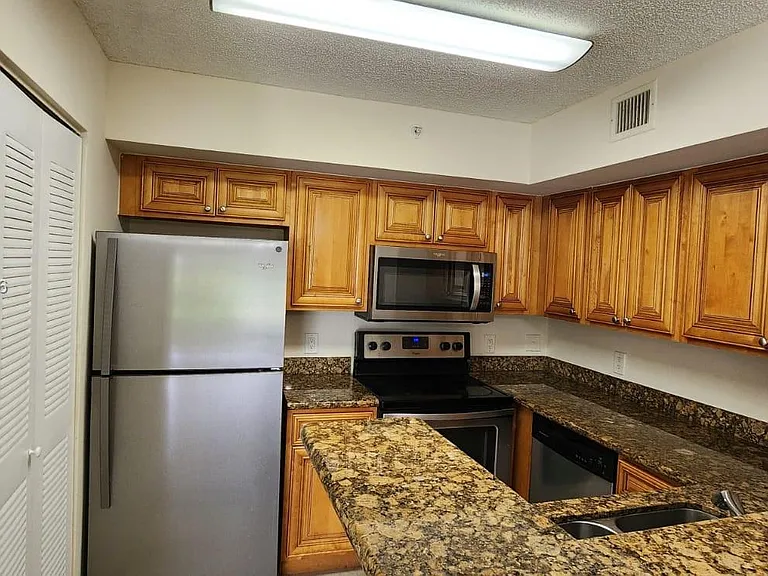 12154 Saint Andrews Pl #110 — Photo 4