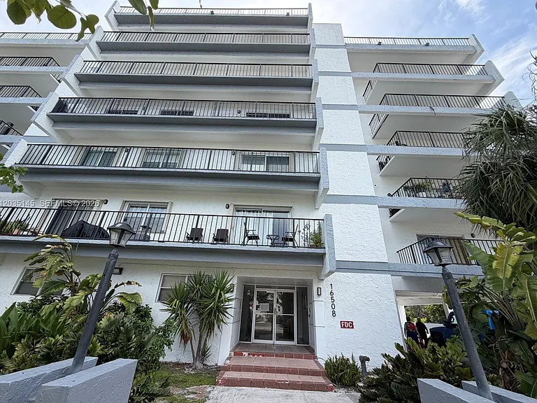 16508 NE 26th Ave #201 — Photo 1