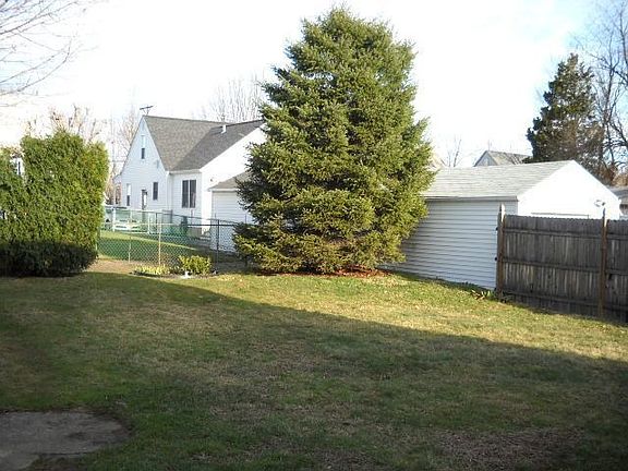 3rd image of 311 Thropp Ave