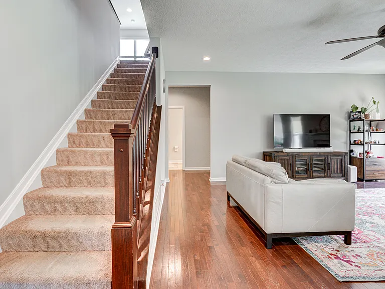 5589 Landgate Dr — Photo 19