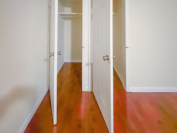 5th image of 20 Crooke Ave APT 1E