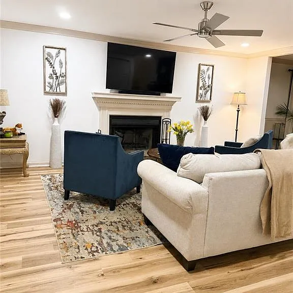 8945 Carroll Manor Dr — Photo 15