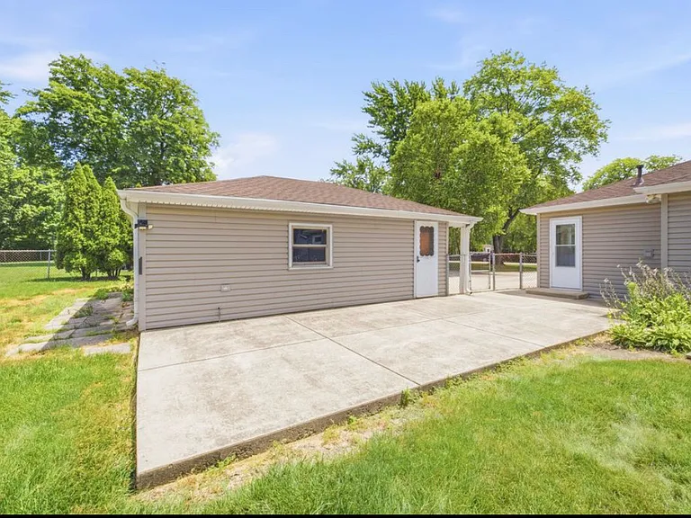 440 Aster Ln — Photo 5