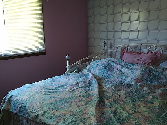 2nd image of 135 Bass Lake Ln